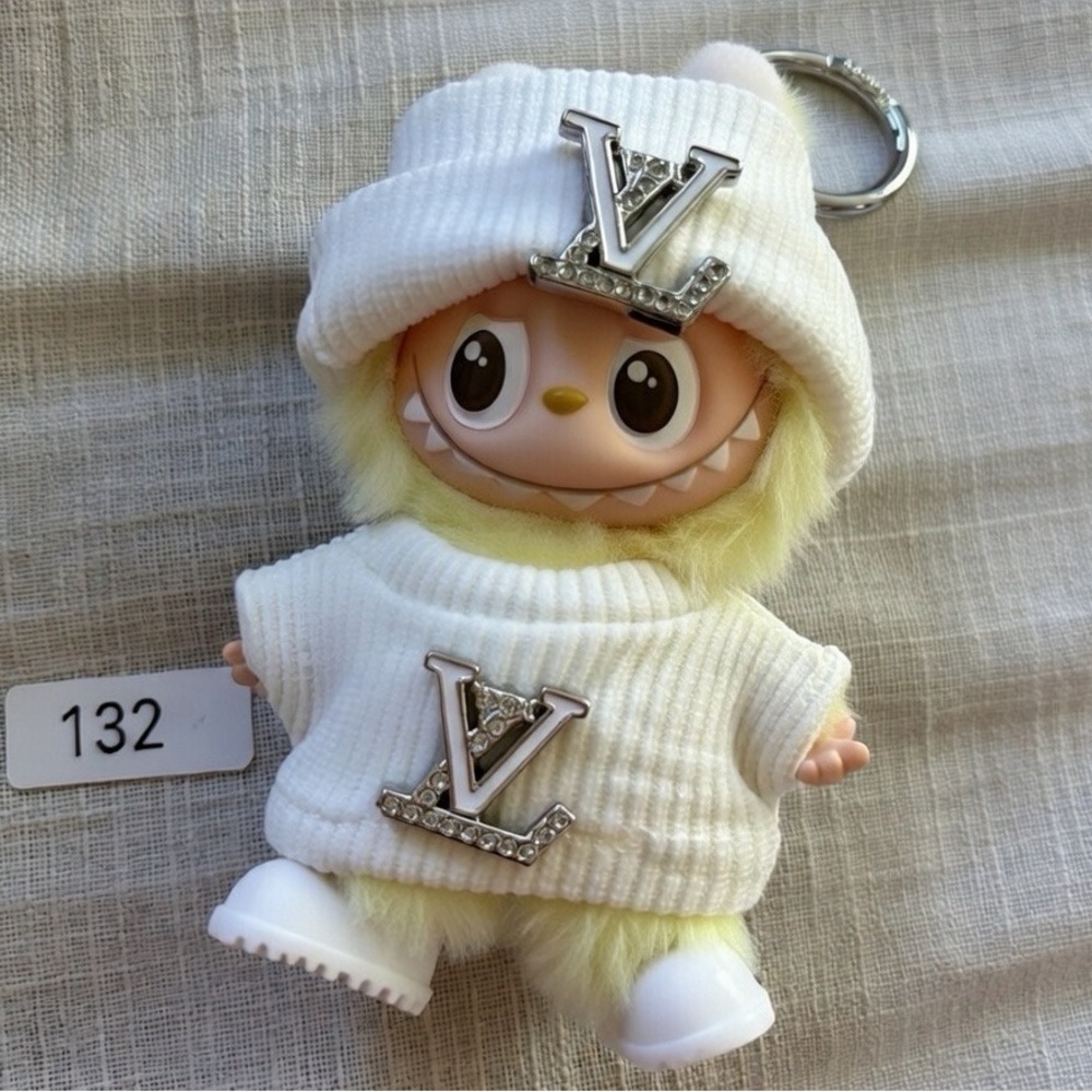 132, 3 Pieces Outfit White Color For  Pin For Love (Doll Not included)